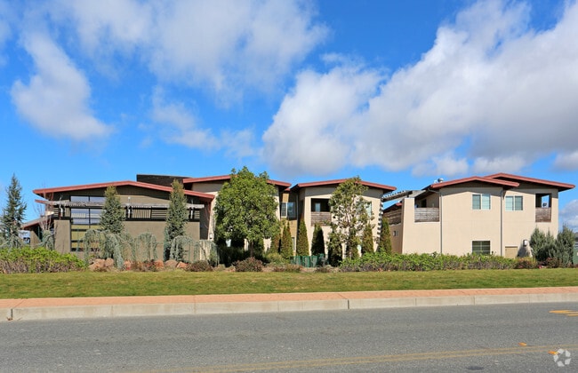 Building Photo - Shinsei Garden Apartments