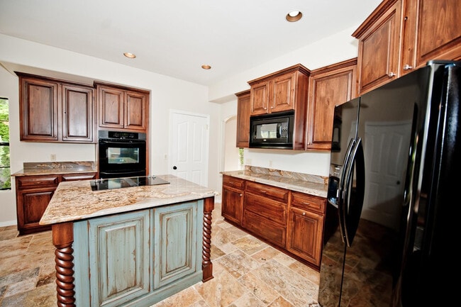 Foto del edificio - 2322 S Rogers Cir