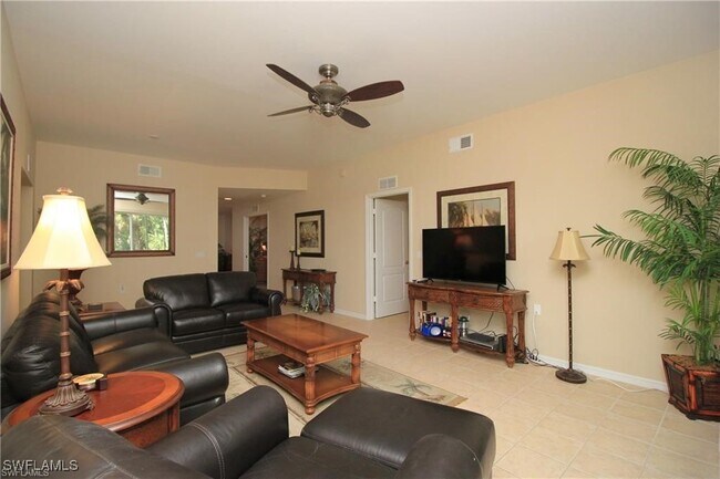 Foto del edificio - 3425 Grand Cypress Dr