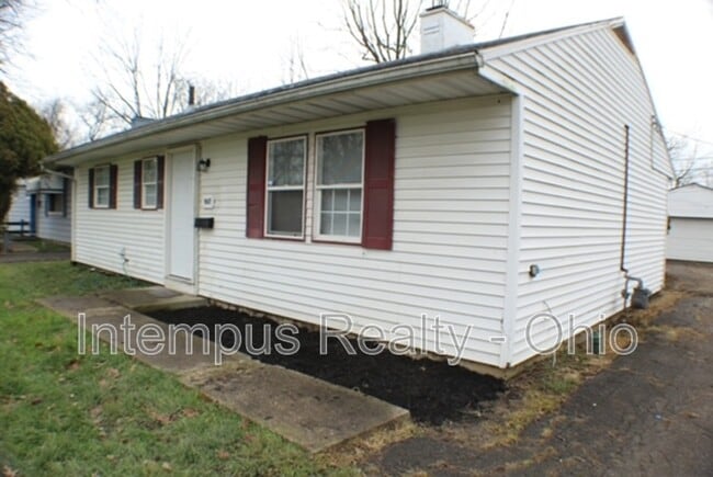 Building Photo - 967 Duxberry Ave