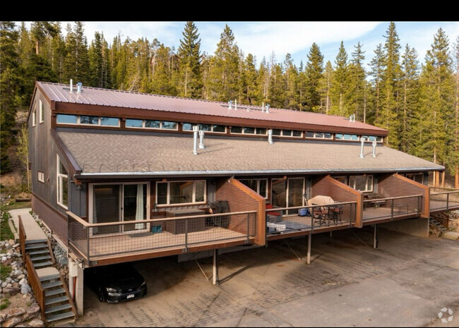 Building Photo - 166 S Fuller Placer Rd