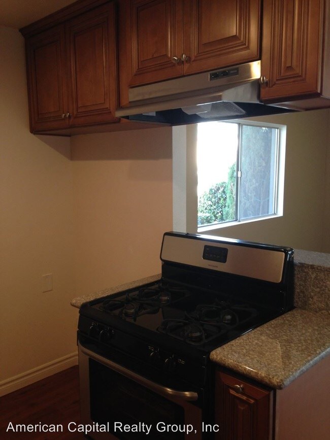 Foto del edificio - 12024 Bellflower Blvd