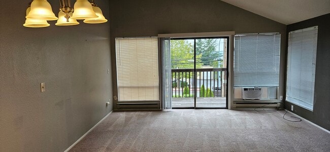 Building Photo - Bacolas Duplex 1