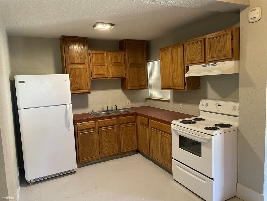 Primary Photo - 3 br, 1 bath 4plex - 1104 Ralston Street 1