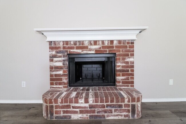 Foto del edificio - 1213 Misty Meadow Dr