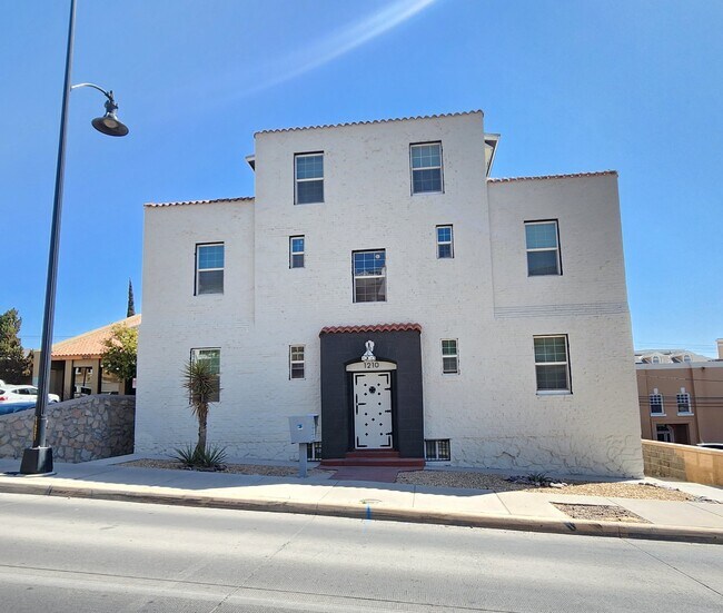 Foto del edificio - 1210 N Oregon St