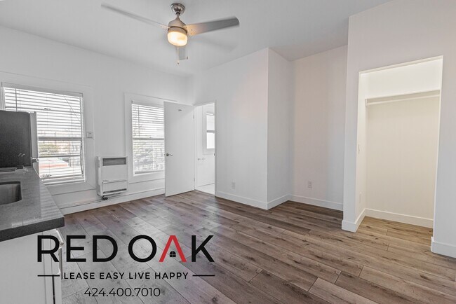 Foto del edificio - 744 Beacon Ave