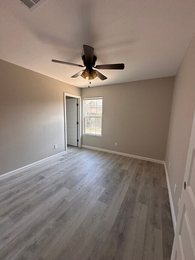 Foto del edificio - 3 Bed 2 Bath New Construction Brick Home