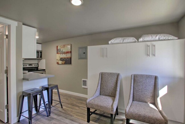 Foto del edificio - 10625 E Trent Ave