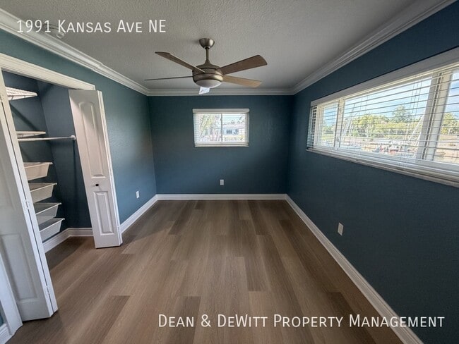 Building Photo - 4 Bed/3 Bath