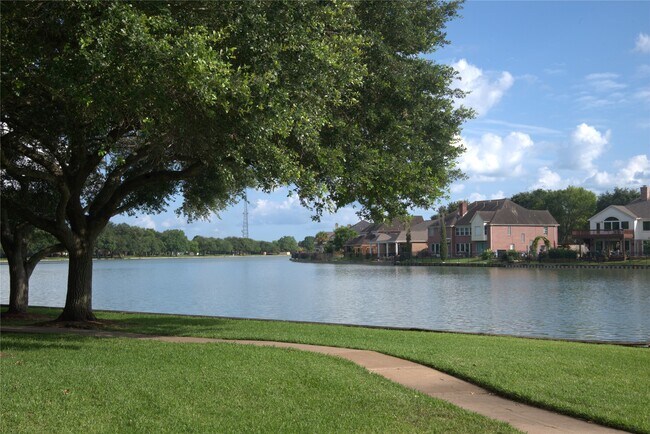 Foto del edificio - 1839 Lakewinds Dr