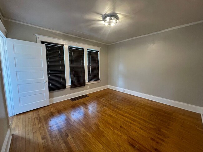 Foto del edificio - 2524 N Weil St