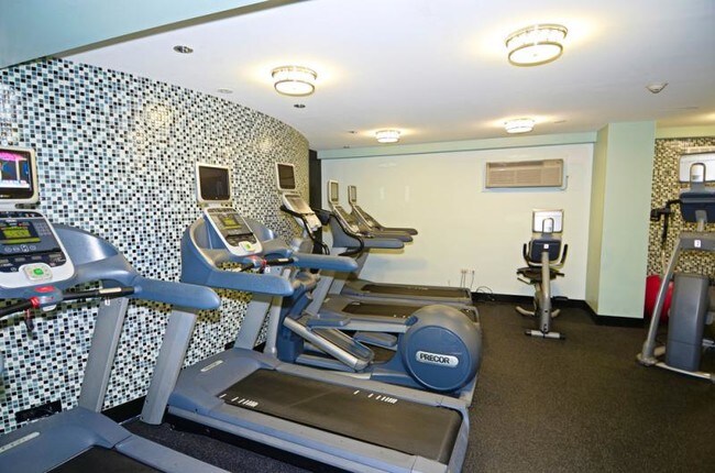 Foto del edificio - 3128 N Lake Shore Dr