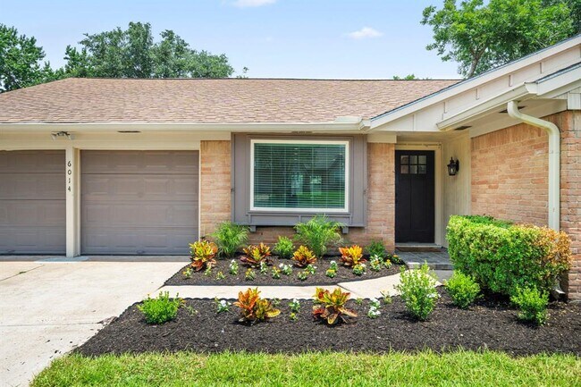 Foto del edificio - 6014 Spellman Rd