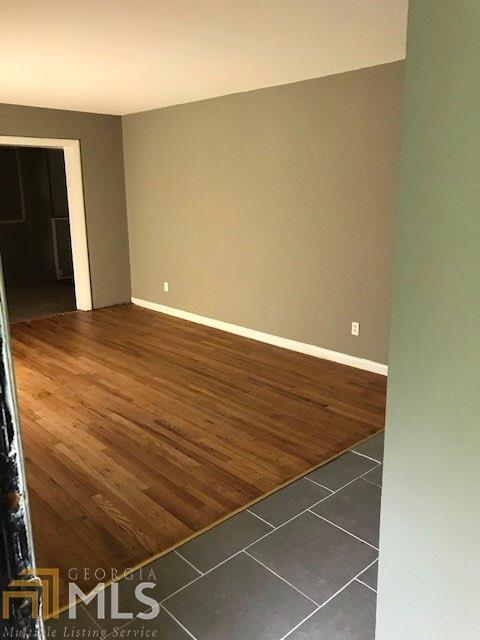 Foto del edificio - 1961 Valley Ridge Dr SW