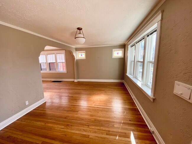 Building Photo - 7723 Lile Ave