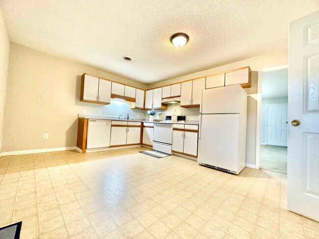 Foto del edificio - 338 Old Gray Station Rd