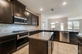 Building Photo - 1216 Gibson Dr