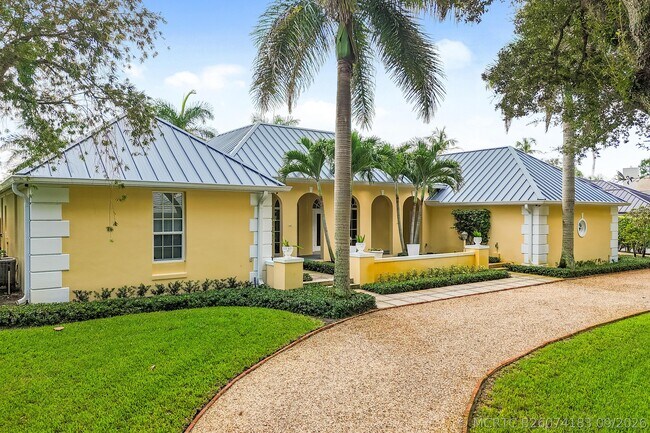 Building Photo - 18444 SE Heritage Dr