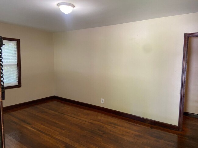Building Photo - **AVAILABLE NOW**Near Ft. Benning/Columbus...