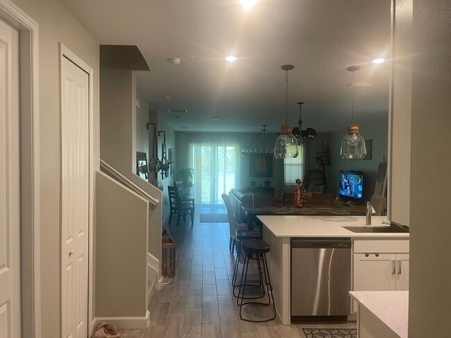 Building Photo - 664 Veridian Cir NW