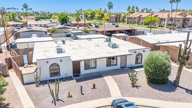 Building Photo - 24 N Mesa Dr