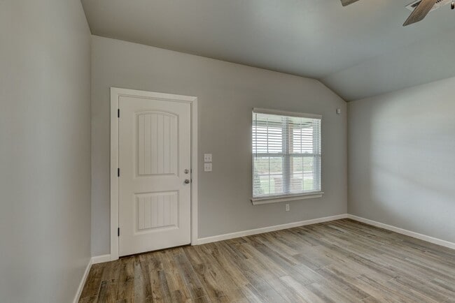 Building Photo - 642 Juniper St