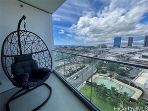 Building Photo - 1000 Auahi St