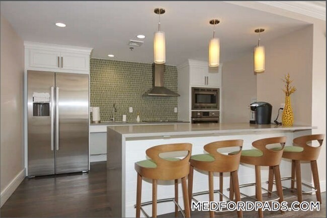 Foto del edificio - 3920 Mystic Valley Pkwy