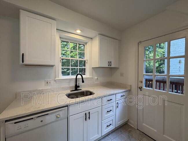 Photo - 9919 Big Rock Rd House