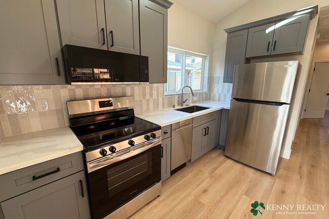 Building Photo - Private Entrance ADU | New Build | 2 Bed, ...