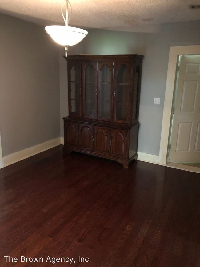 Foto del edificio - 2 br, 1 bath House - 211 N 12th St