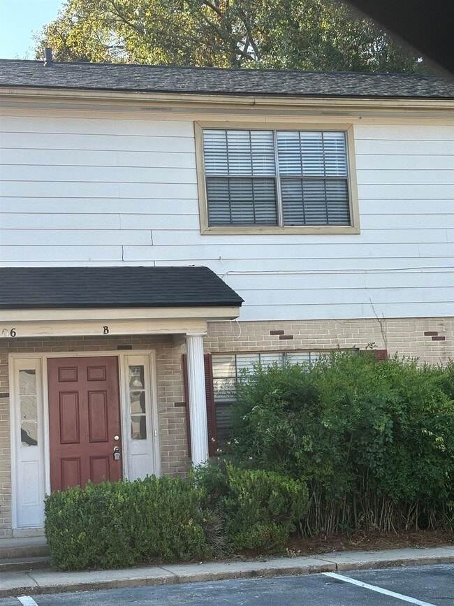 Building Photo - 2606 Old Bainbridge Rd
