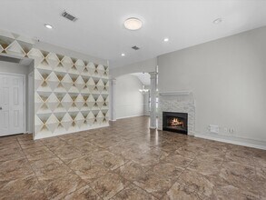 Building Photo - 18634 S Wimbledon Dr