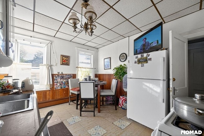 Foto del edificio - 38 Custer St