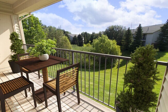 Interior Photo - Lake Village of Rochester Hills