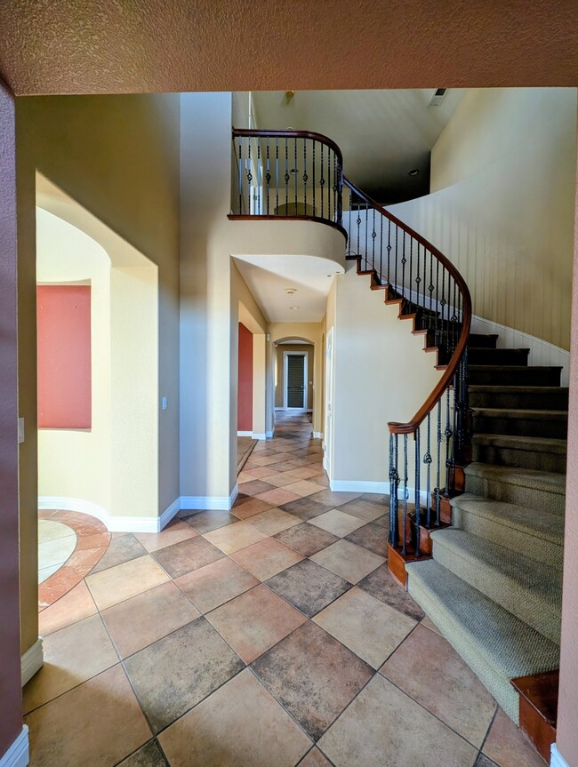 Building Photo - 430 Cicada Ct