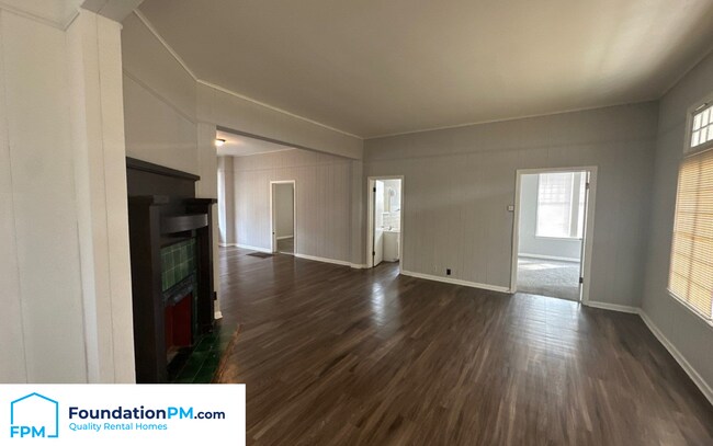 Foto del edificio - 5786 Woodlawn St