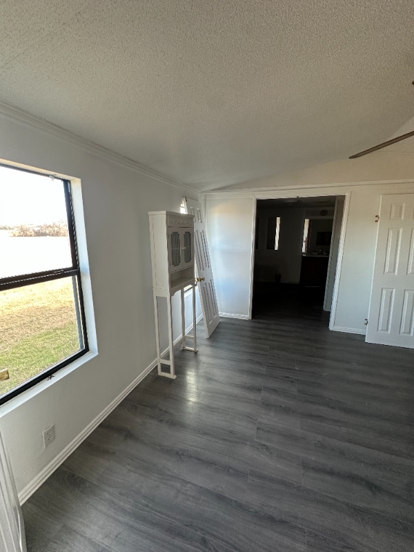 Building Photo - 6021 Quanah Hill Rd