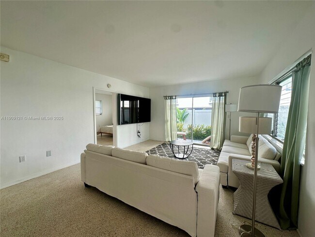 Foto del edificio - 1135 101st St