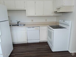 Building Photo - 2832 E Le Marche Ave