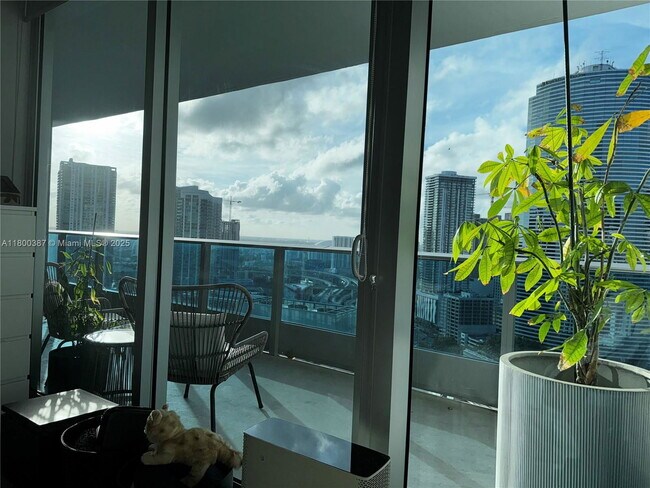 Foto del edificio - 200 S Biscayne Blvd