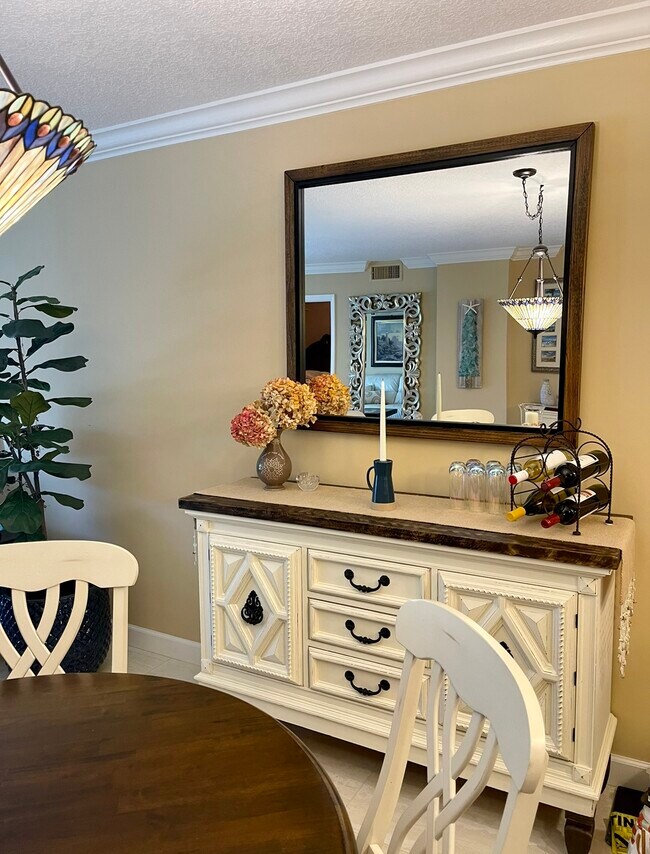 Foto del edificio - 5900 NE 7th Ave