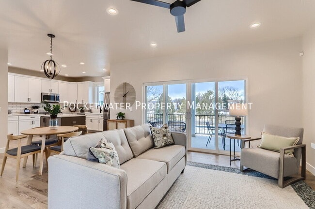 Building Photo - 1331 Baker St