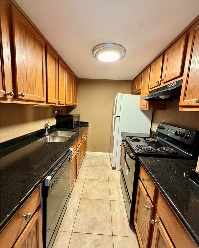 Foto del edificio - 7520 Hornwood Dr