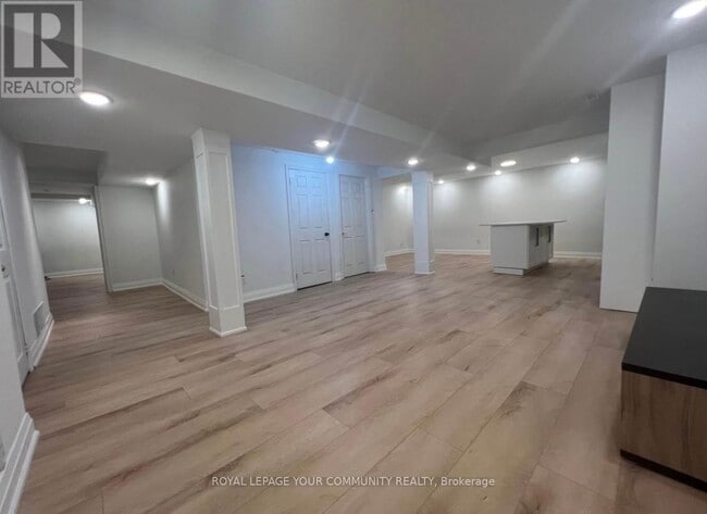 Building Photo - 280 Kirby Crescent