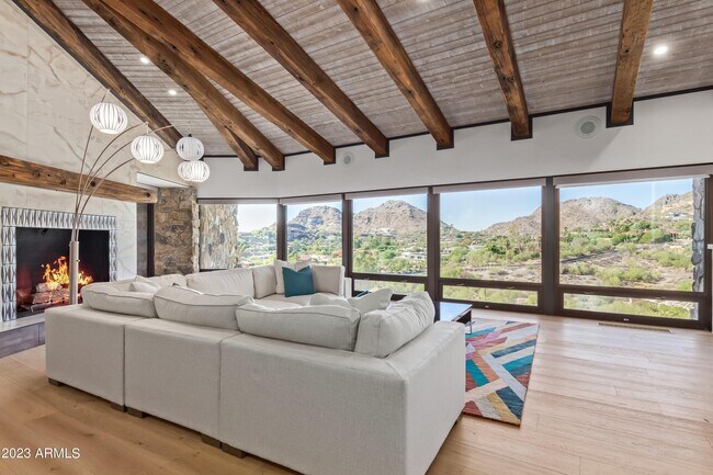 Building Photo - 4565 E Moonlight Way