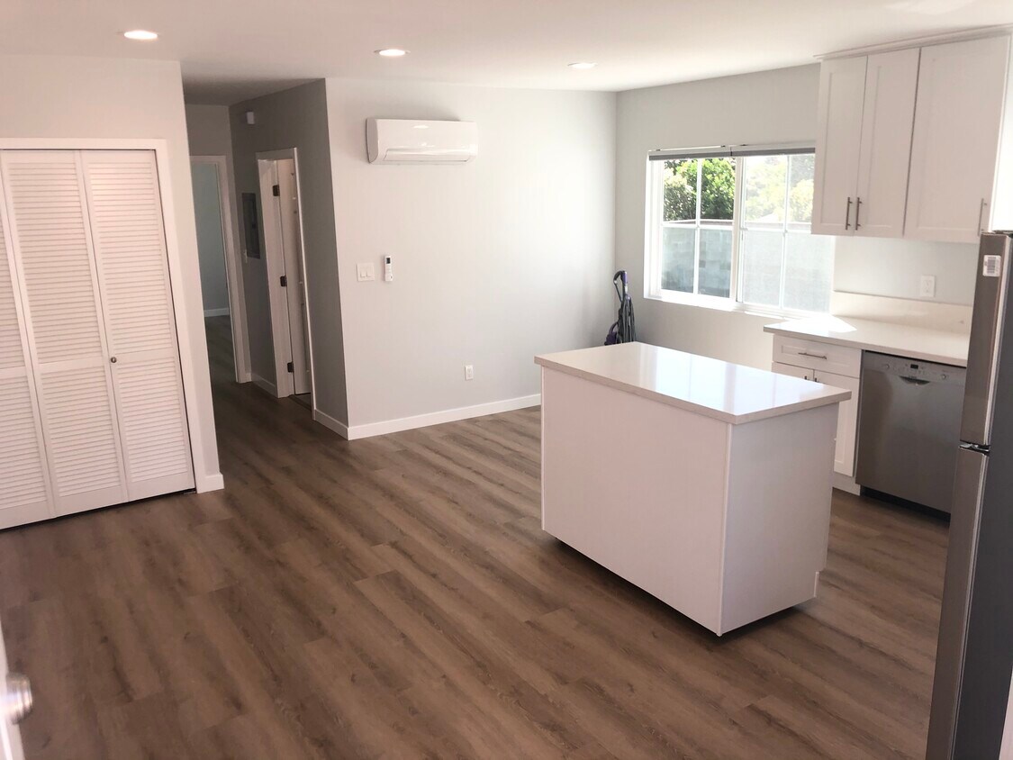 Foto principal - 825 S Sunset Canyon Dr
