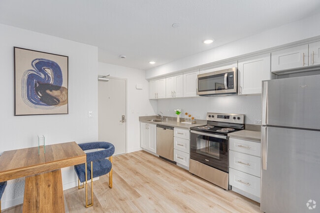 1 habitación, 1 baño - 499 pies cuadrados - Cocina - 2551 Commercial St-F4OZ