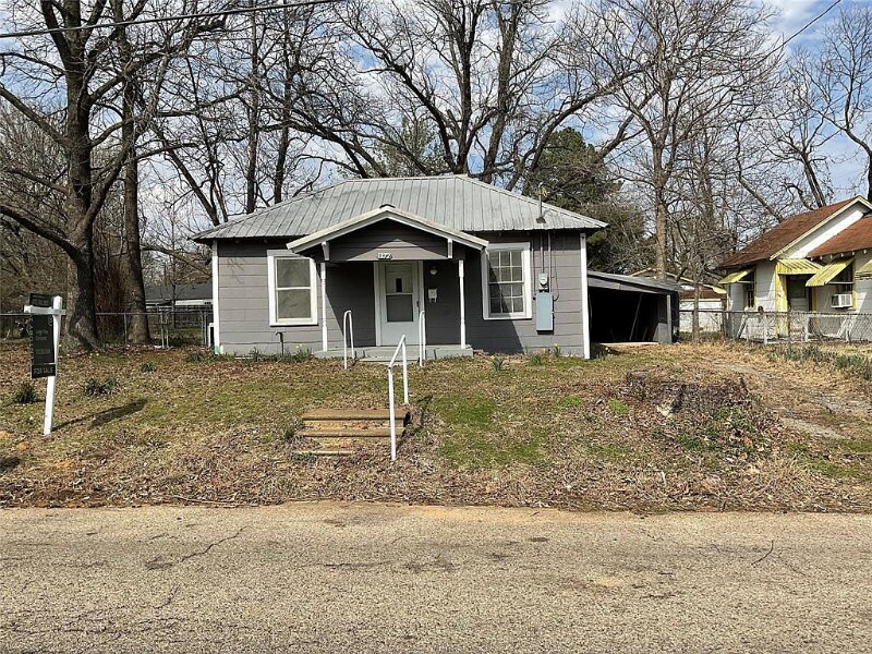 1177 E Tudor St, Paris, TX 75460 House Rental in Paris, TX